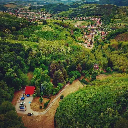 Tavas Vendeghaz