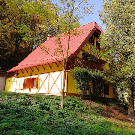 Tavas Vendeghaz